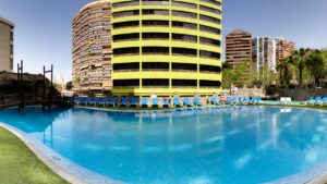 Food and drink at the Benidorm Festivities Pool 